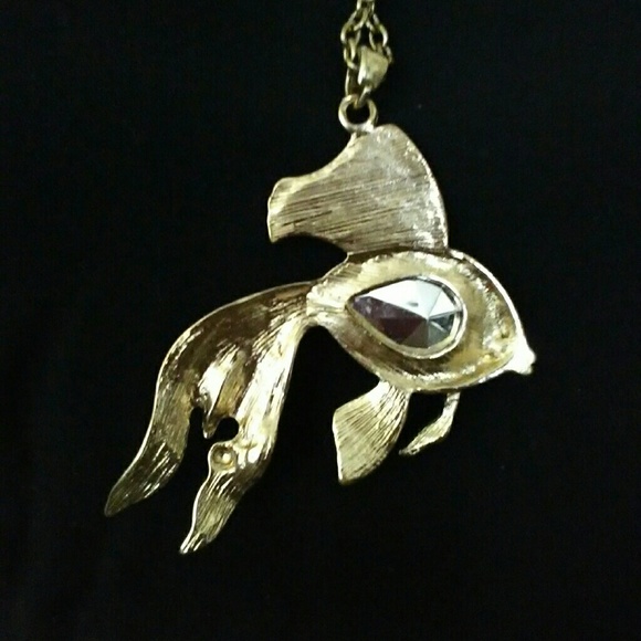 GOLDFISH NECKLACE - Picture 3 of 4